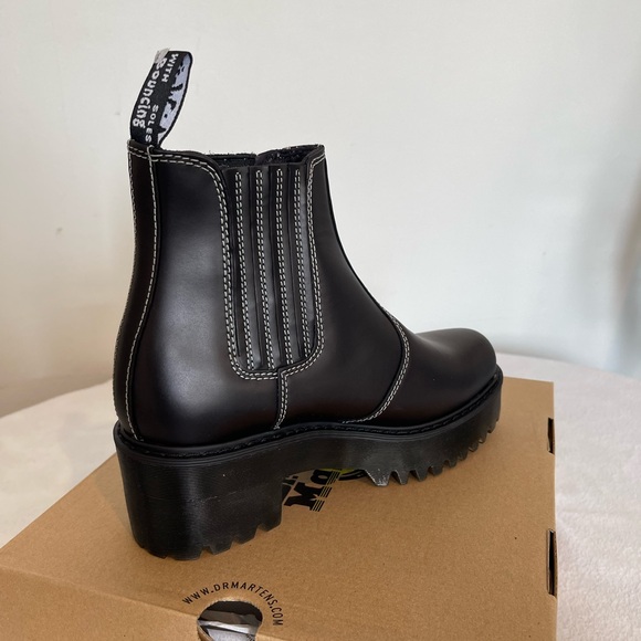 Dr Martens Rometty Atlas Leather Boots - Picture 14 of 15